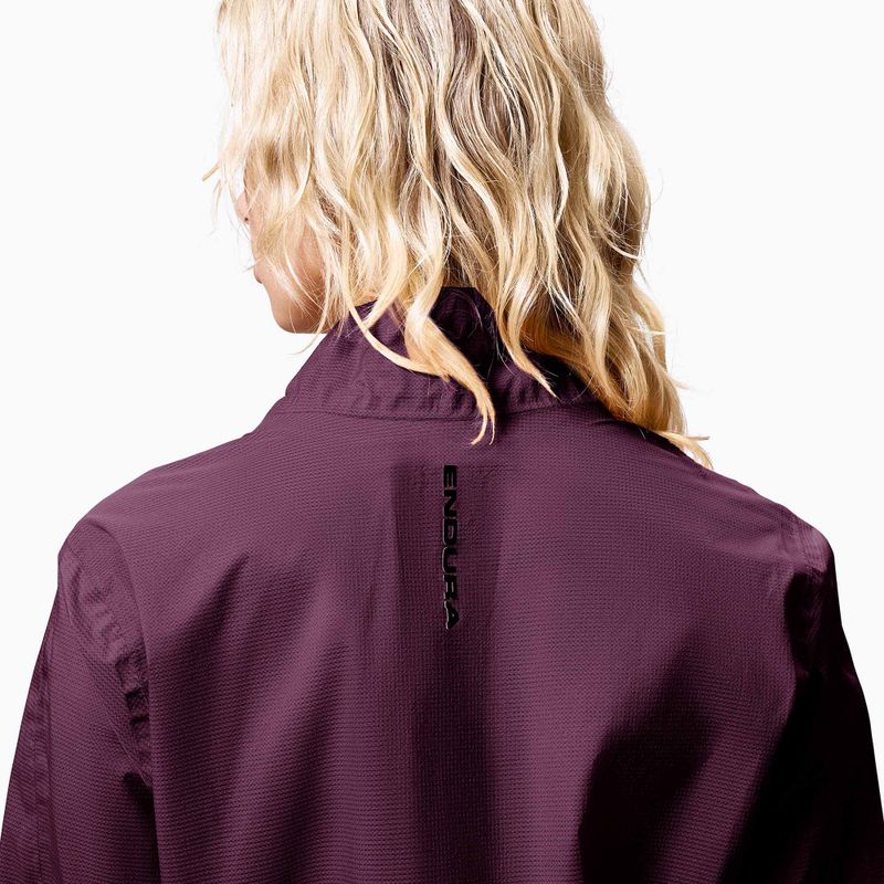 Damen-Fahrradjacke Endura Alltrack Race Cape black cherry 6