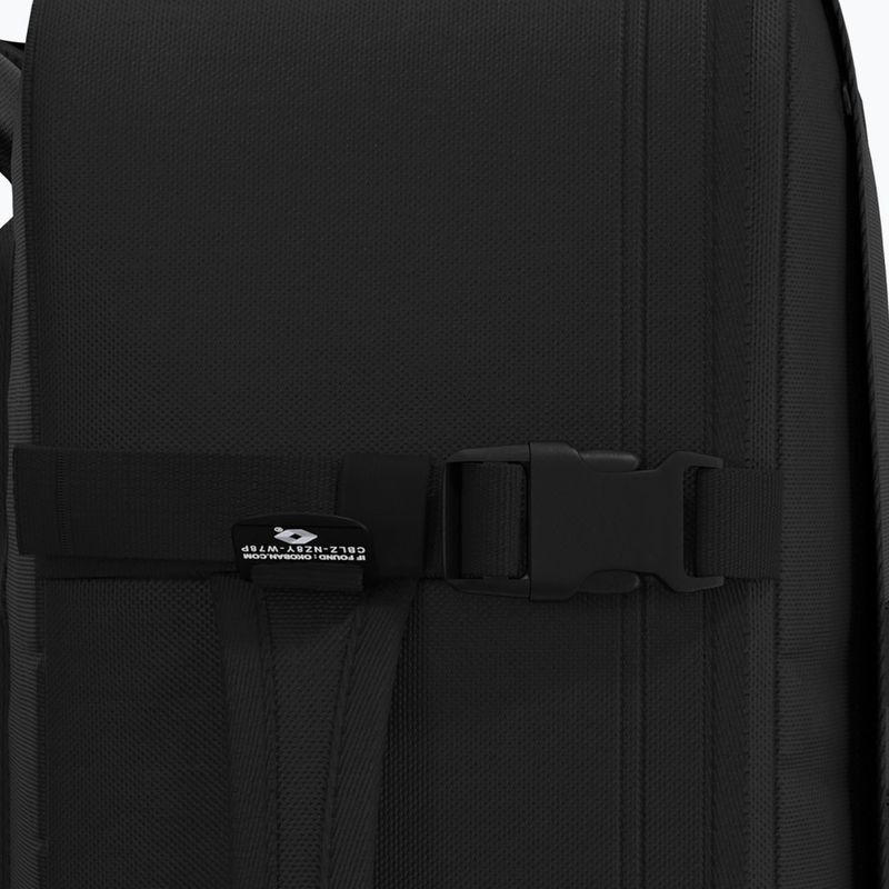 CabinZero Military 44 l Wanderrucksack absolut schwarz 9