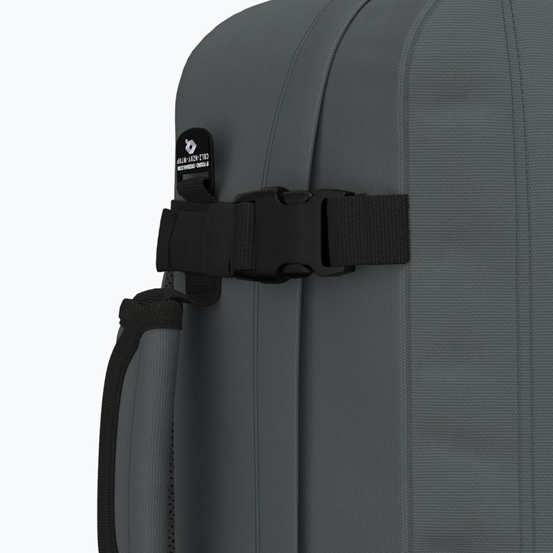 CabinZero Classic 28 l original grauer Wanderrucksack 10