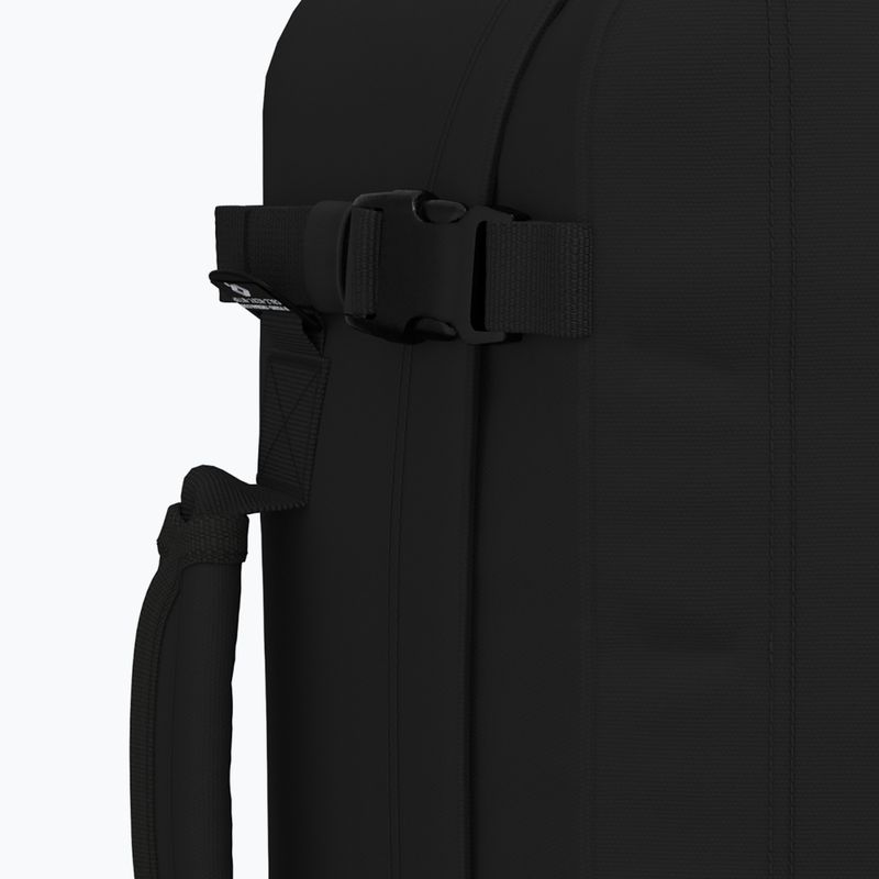 CabinZero Classic 36 l Wanderrucksack absolut schwarz 9