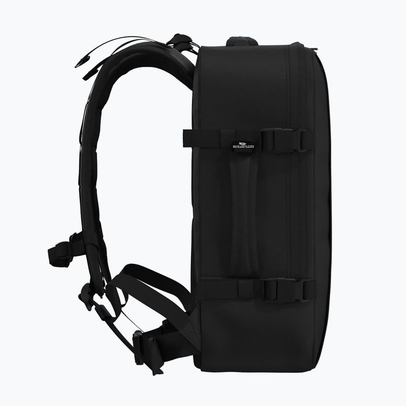 CabinZero Military 36 l Wanderrucksack absolut schwarz 5