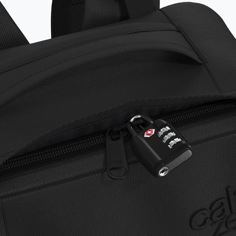 CabinZero Military 28 l Wanderrucksack absolut schwarz 8
