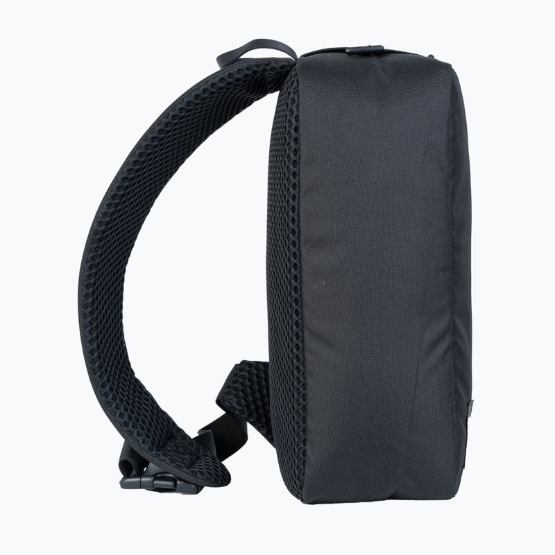CabinZero CrossBody 11 l urbaner Rucksack absolut schwarz 4