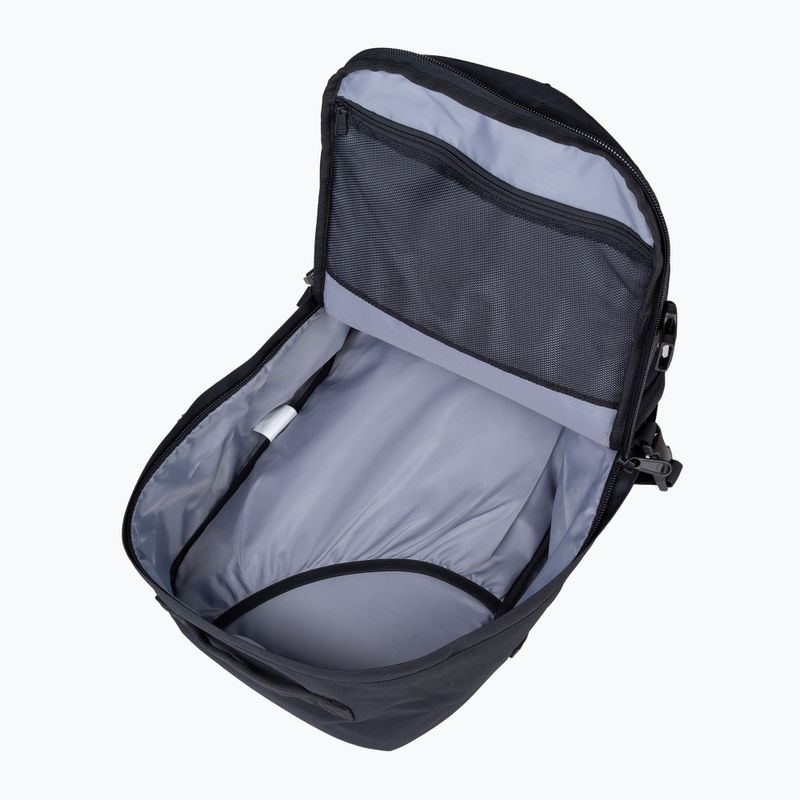 CabinZero Classic Pro 32 l absolut schwarzer Wanderrucksack 9