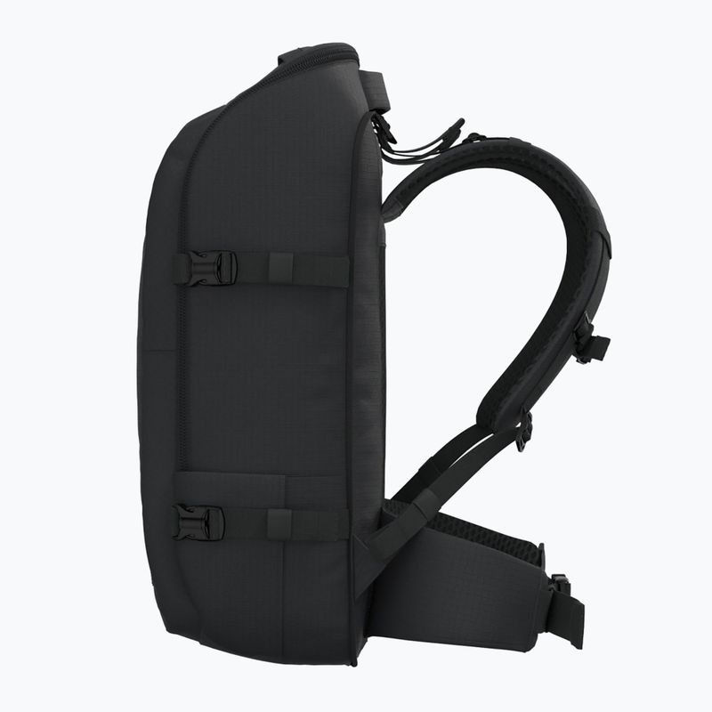 CabinZero Adventure 42 l Wanderrucksack absolut schwarz 6