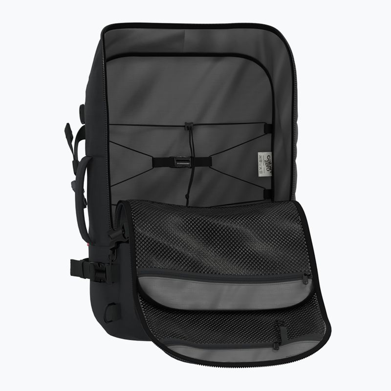 CabinZero Adventure Pro 32 l Wanderrucksack absolut schwarz 8