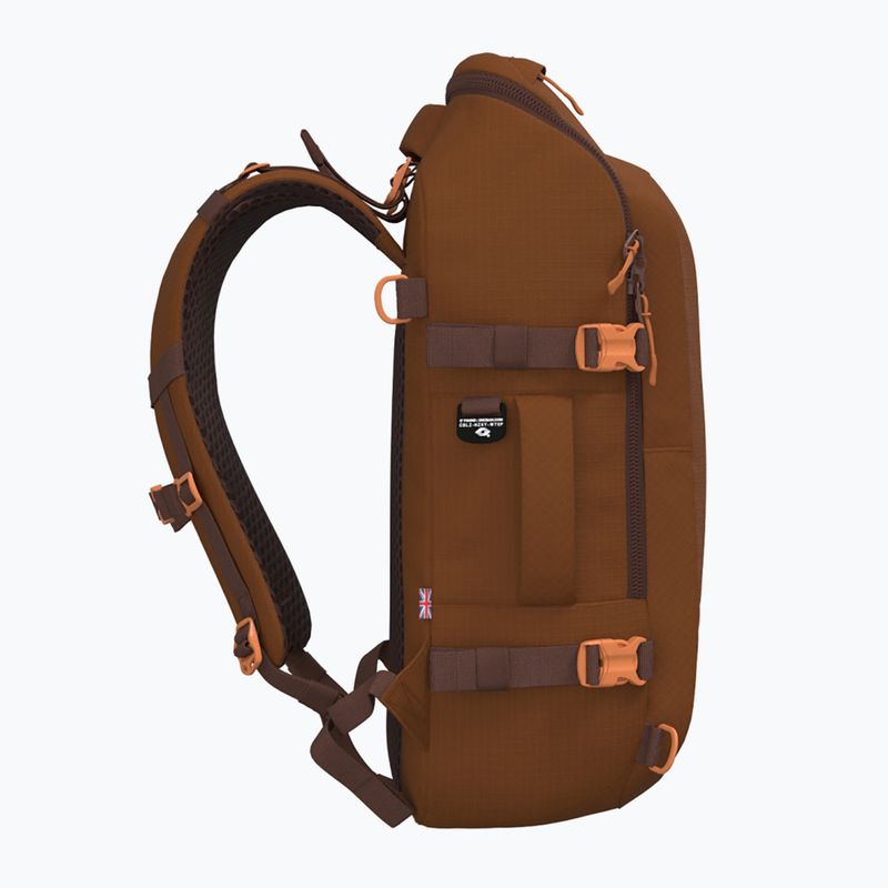 CabinZero Adventure 32 l Saigon Kaffee Wanderrucksack 5
