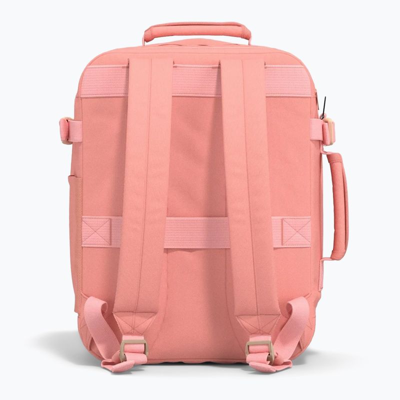 Wanderrucksack CabinZero Classic Tech 28 and pink 3