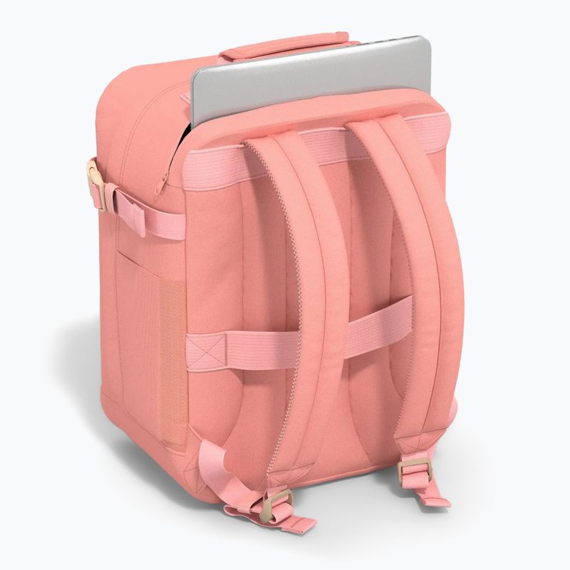 Wanderrucksack CabinZero Classic Tech 28 and pink 10