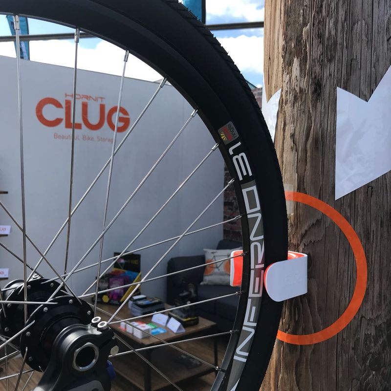 Hornit Clug Mtb Plus Fahrradträger Wandmontage Fahrradträger weiß/orange PWO2591 8
