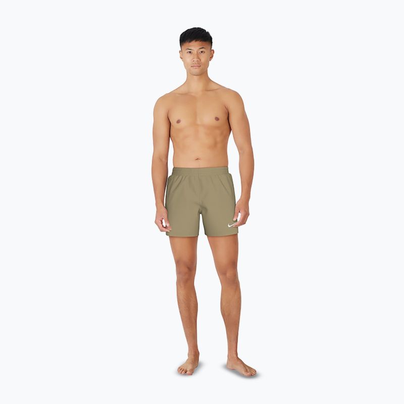 Herren-Badeshorts Nike Essential 5" Volley parachute beige 2