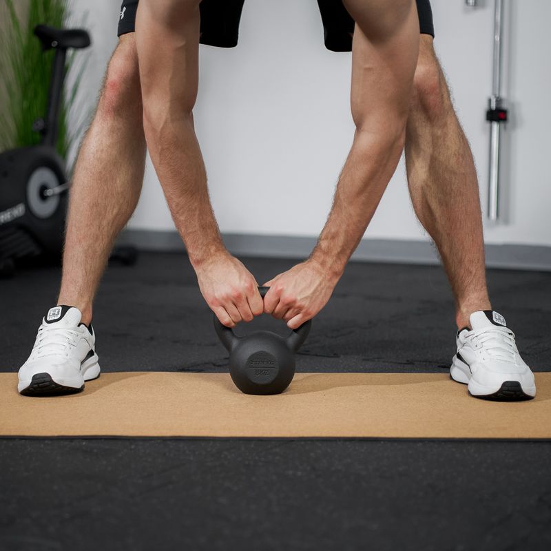 Gusseisen Kettlebell TREXO 8kg schwarz 4