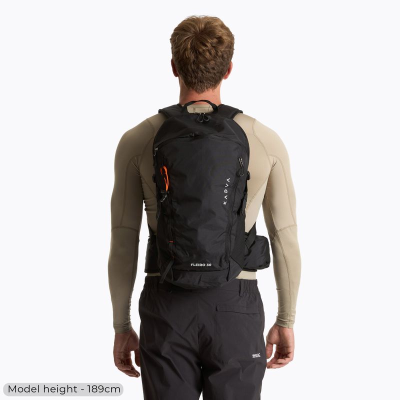 KADVA Fleiro 30 l schwarzer Wanderrucksack 5