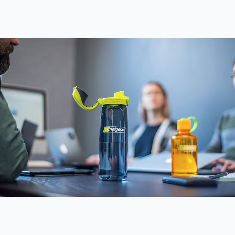 Nalgene On The Fly Reiseflasche 740 ml charcoal/lime Verschluss 6