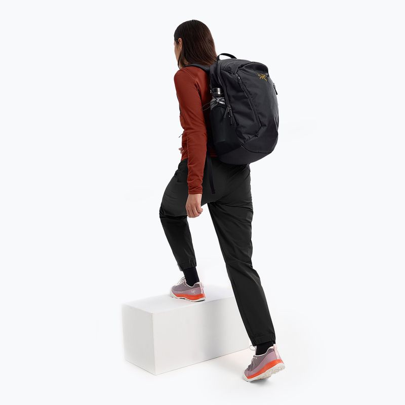 Arcteryx Rucksack Mantis 16 l schwarz 5
