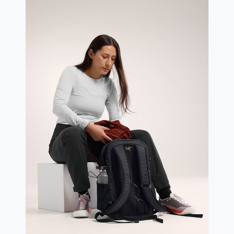 Arcteryx Rucksack Mantis 16 l schwarz 6