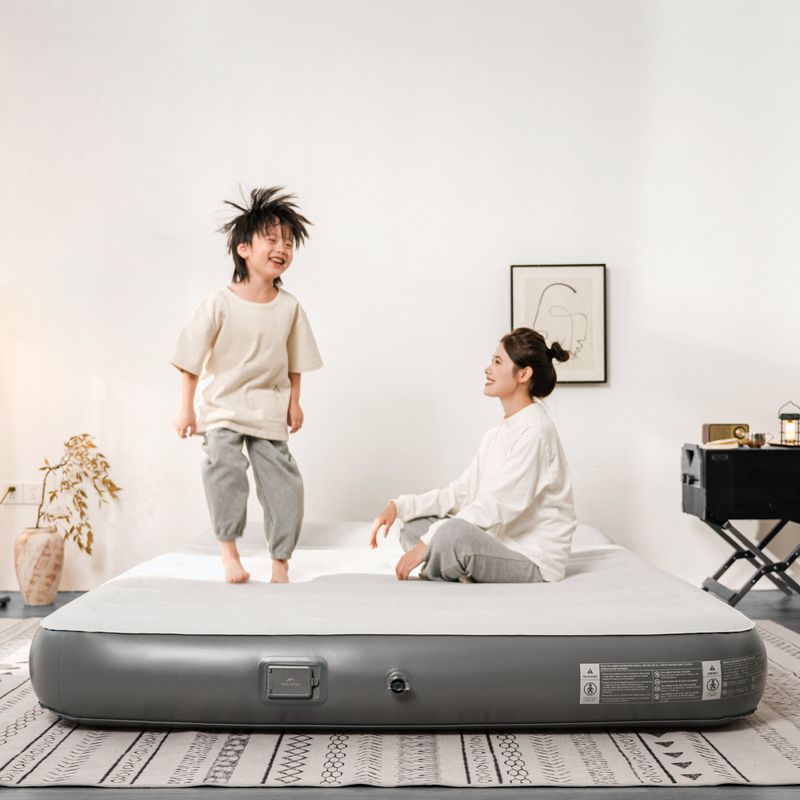 Luftmatratze Naturehike Chenjing with Pillow Triple grey 4