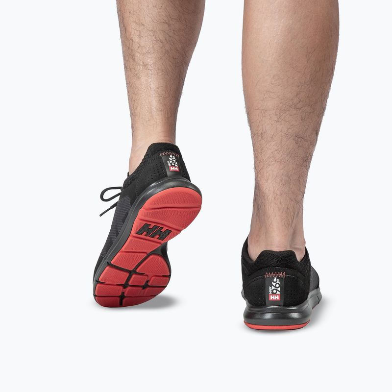 Herrenschuhe Helly Hansen Ahiga V4 Hydropower off black/alert red 9