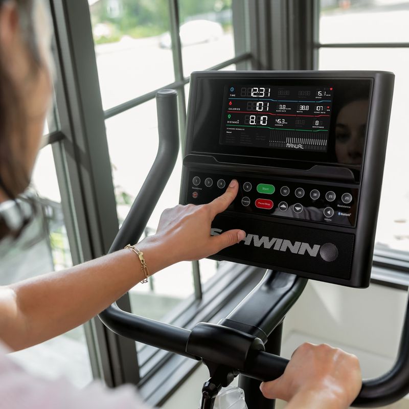 Schwinn 590U stationäres Fahrrad 13