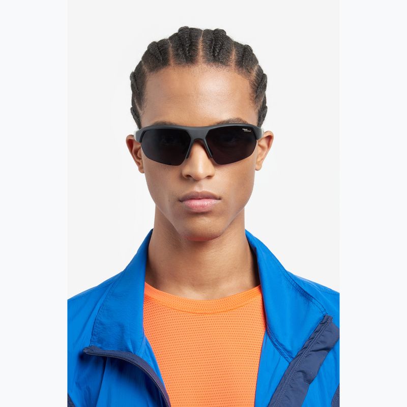 Polaroid PLD 7048/S mattschwarz/grau polarisierte Sonnenbrille mit hohem Kontrast 8