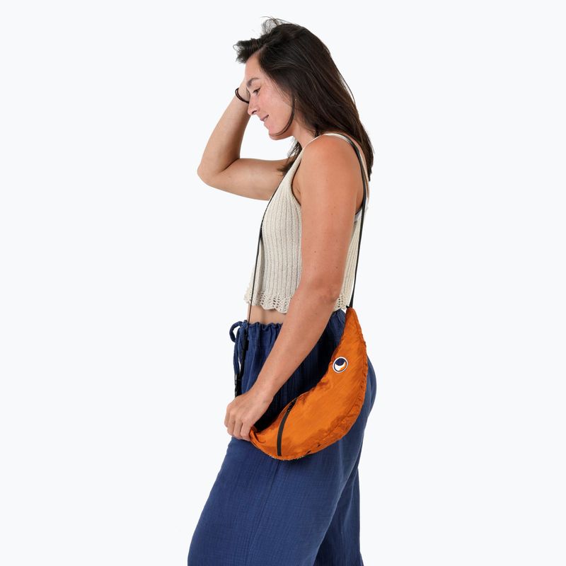 Ticket To The Moon Upcycled Sling Umhängetasche terracotta 5