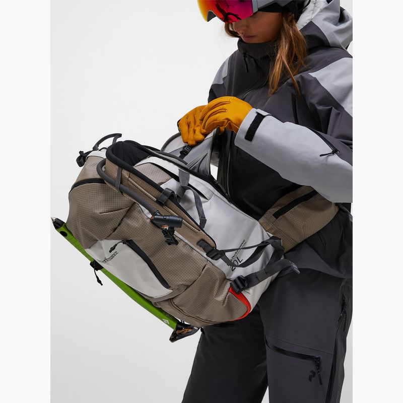 Ski-Rucksack Peak Performance Vertical Ski 20 l avid beige/antarctica 6