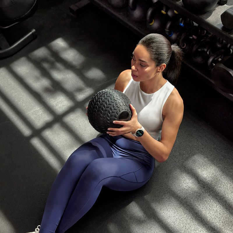 Smartwatch Garmin Vivoactive 5 cream gold/ivory 9