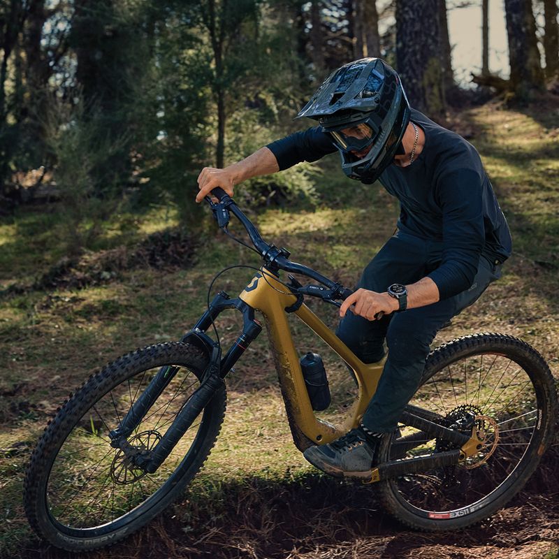 Smartwatch Garmin Fenix 8 Pro 51 mm AMOLED sapphire/graphite/black 15