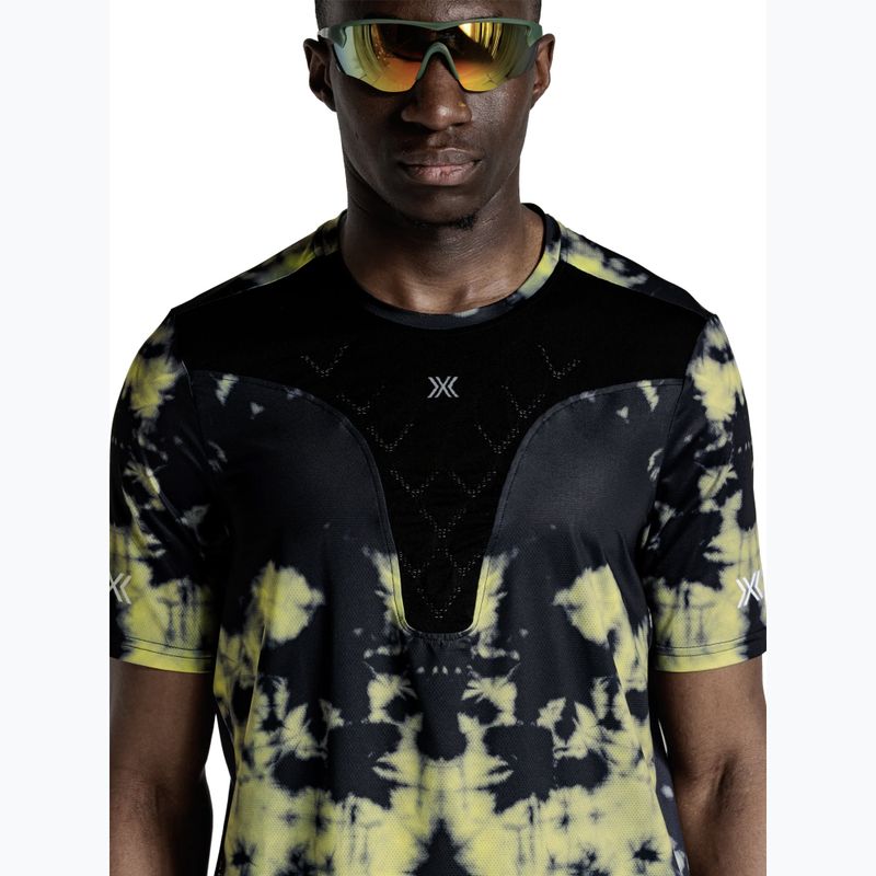Herren-Laufshirt X-Bionic Corefusion Run tie dye electric energy 5