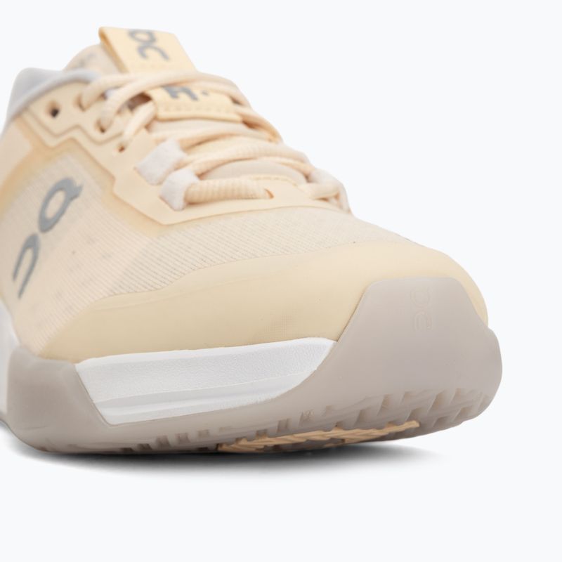 Damen-Tennisschuhe On Running The Roger Advantage Pro W blonde/gardenia 7