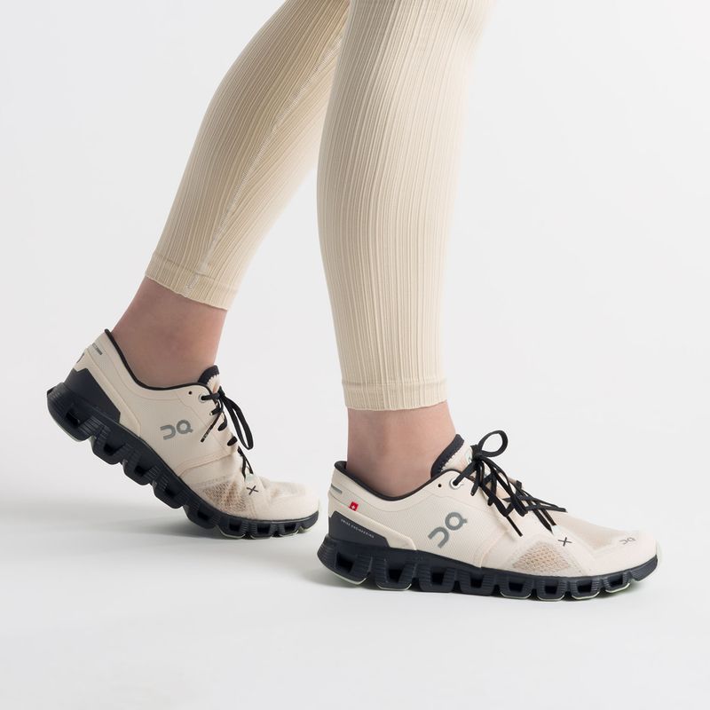 Damen Laufschuhe On Cloud X 3 beige 6098694 2
