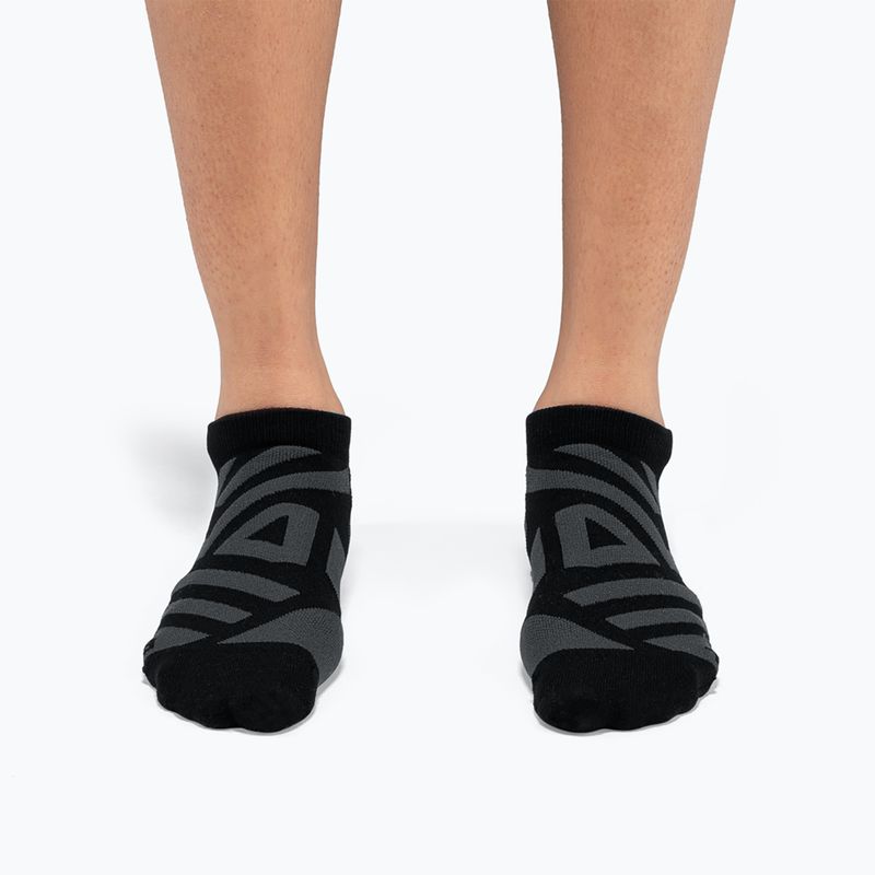 Women's On Performance Low schwarz/shadow Laufsocken 3