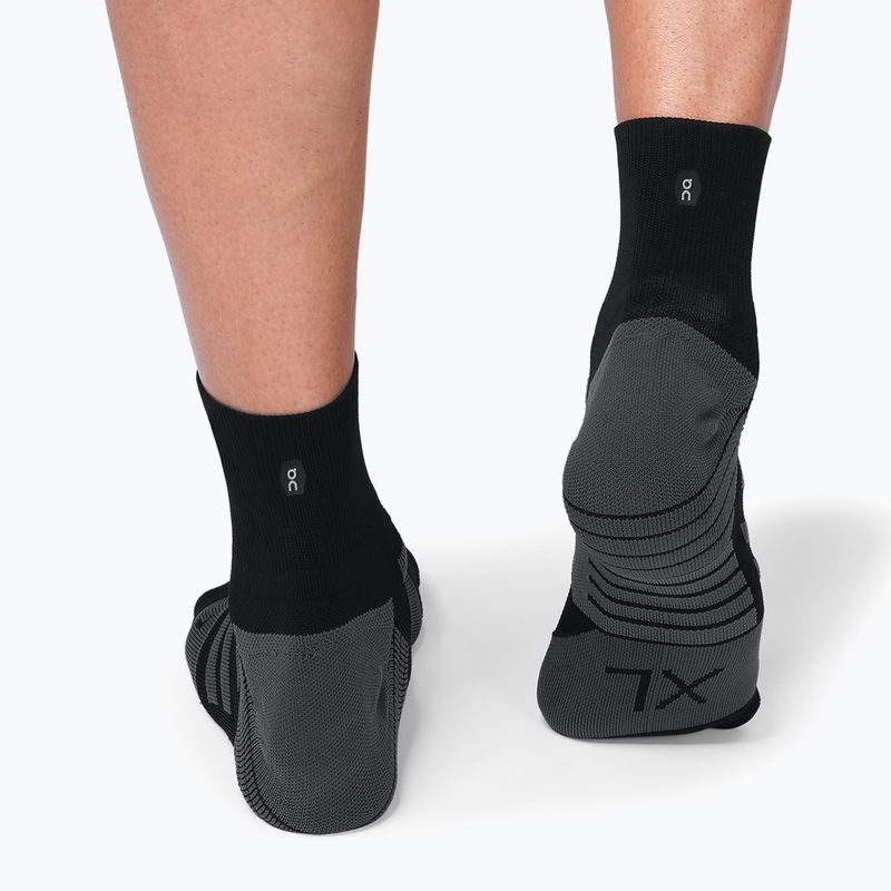 Herren On Running Performance Mid schwarz/shadow Laufsocken