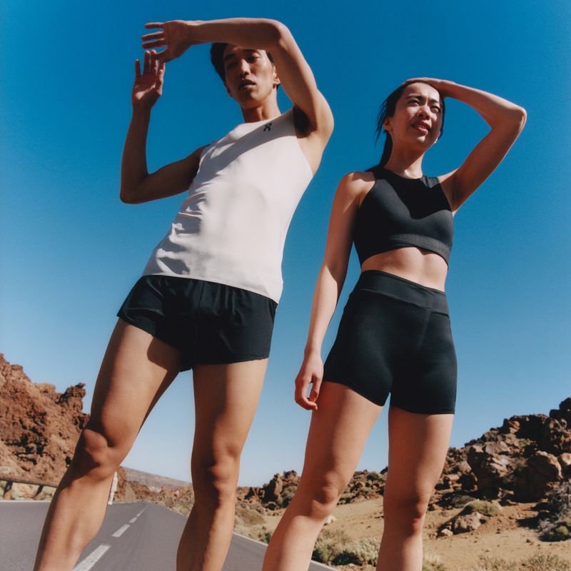 Herren-Laufshorts On Running Essential schwarz 6