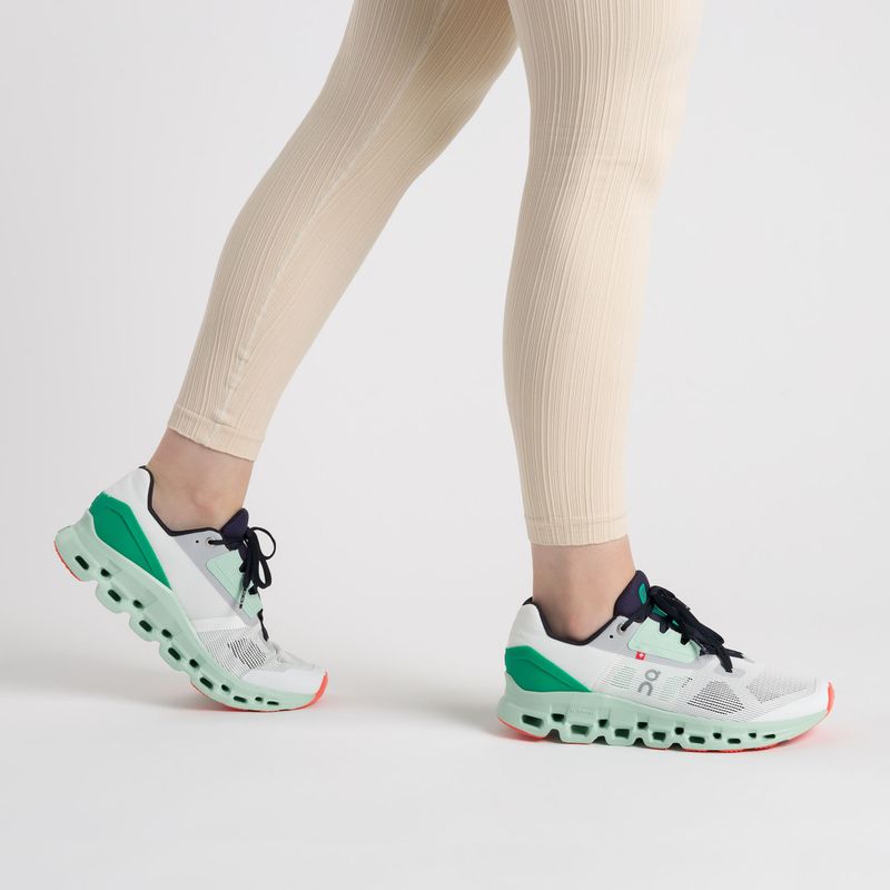 Women's On Running Cloudstratus Laufschuhe undyeu-weiß/creek 2
