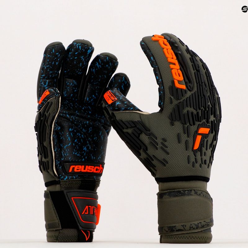 Torwarthandschuhe Reusch Attrakt Freegel Fusion Ortho-Tec Goaliator grün 5379-5555 13