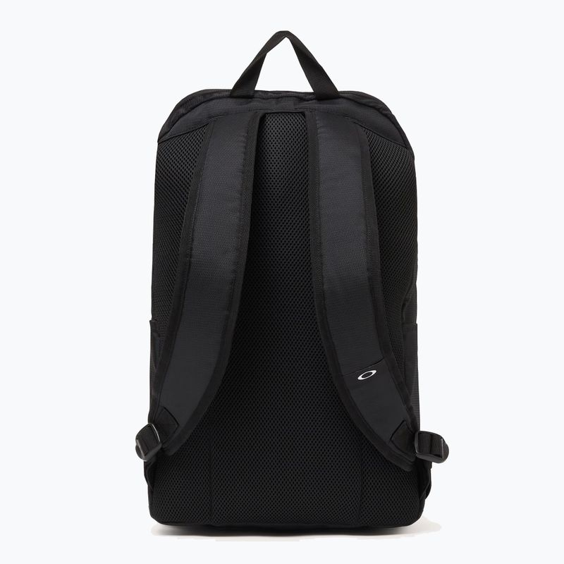 City-Rucksack Oakley Essential Day Pack M 9.0 28 l blackout 2