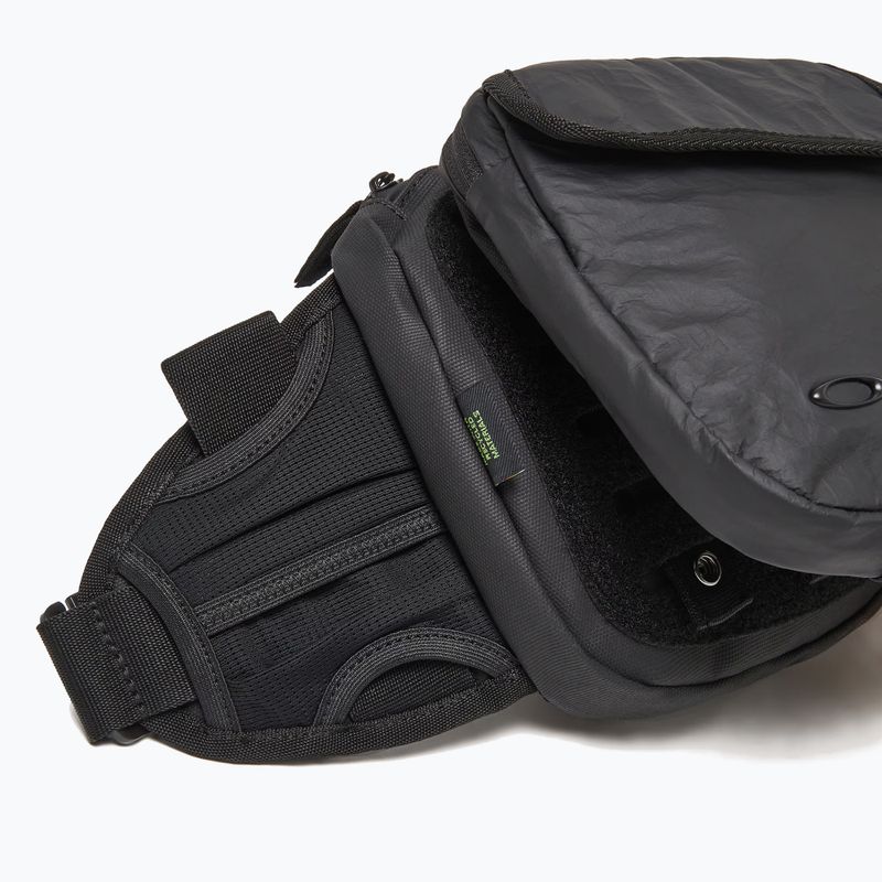 Bauchtasche Oakley Latitude Flex 6,5 l blackout 4