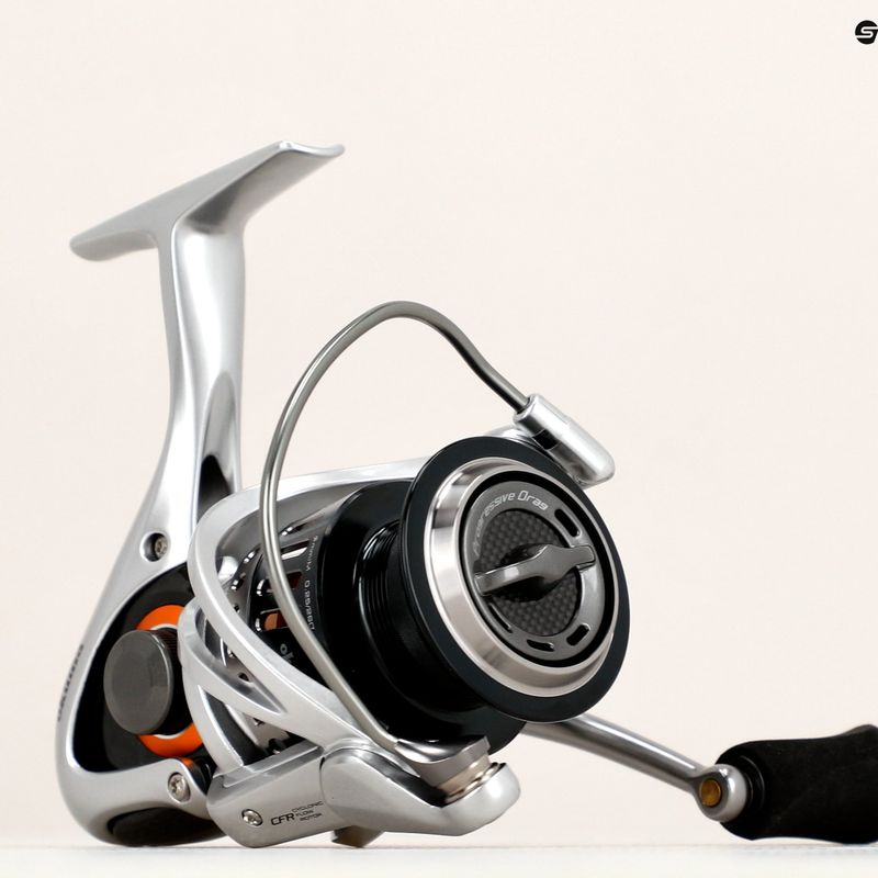 Okuma Helios SX silber Spinnrolle 5