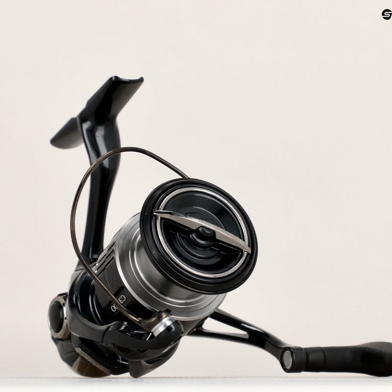 Shimano Vanquish FB Spinnrolle schwarz VQC3000FB 5