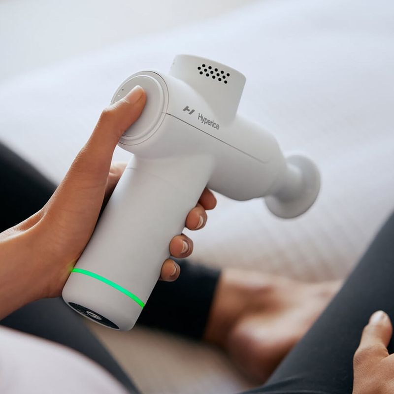 Hyperice Hypervolt Go 2.0 Massagegerät weiß 7