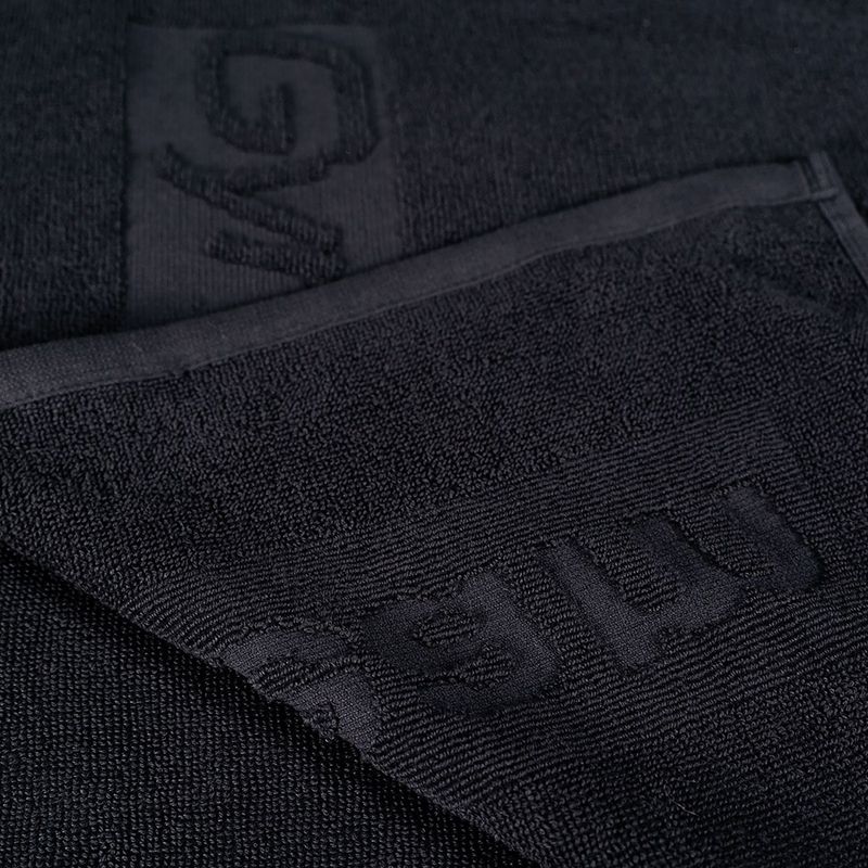 Handtuch GymBeam black 2