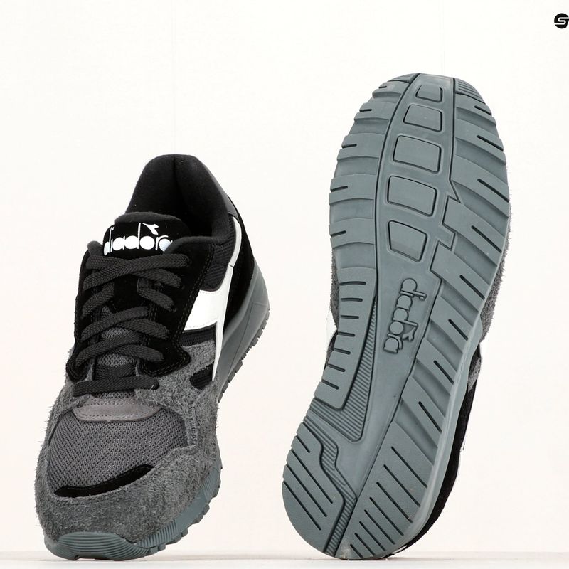 Diadora N902 Hairy Suede schwarz/schwarz Schuhe 17