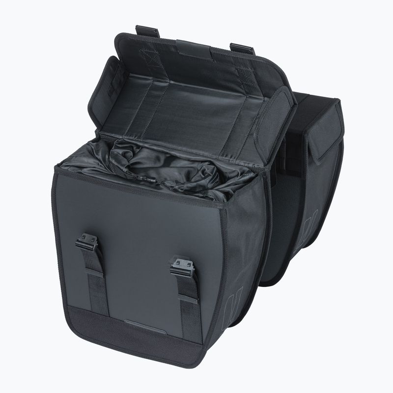 Basil Tour Wasserdichte Doppeltasche Universal 28 l schwarz 3