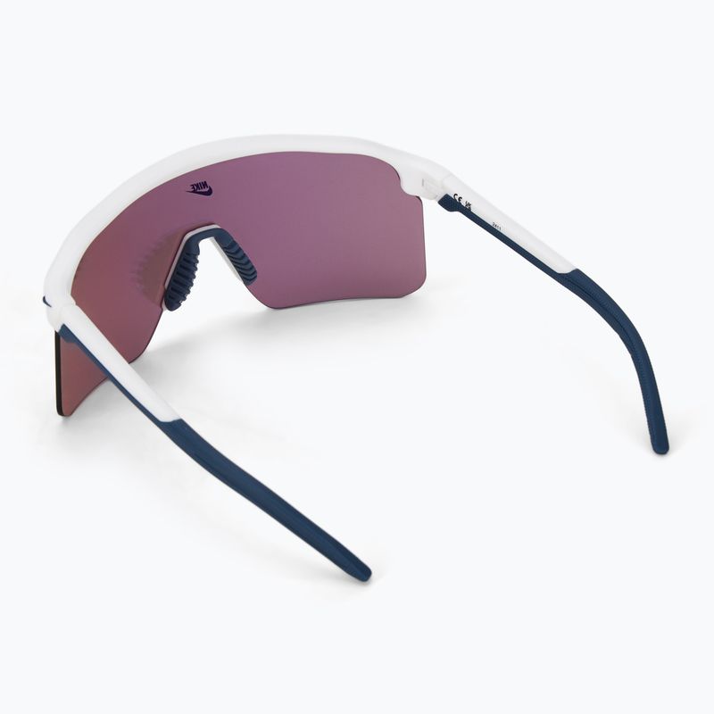 Sonnenbrille Nike Expedition Shield E matte summit white/ road chrome mirror 2