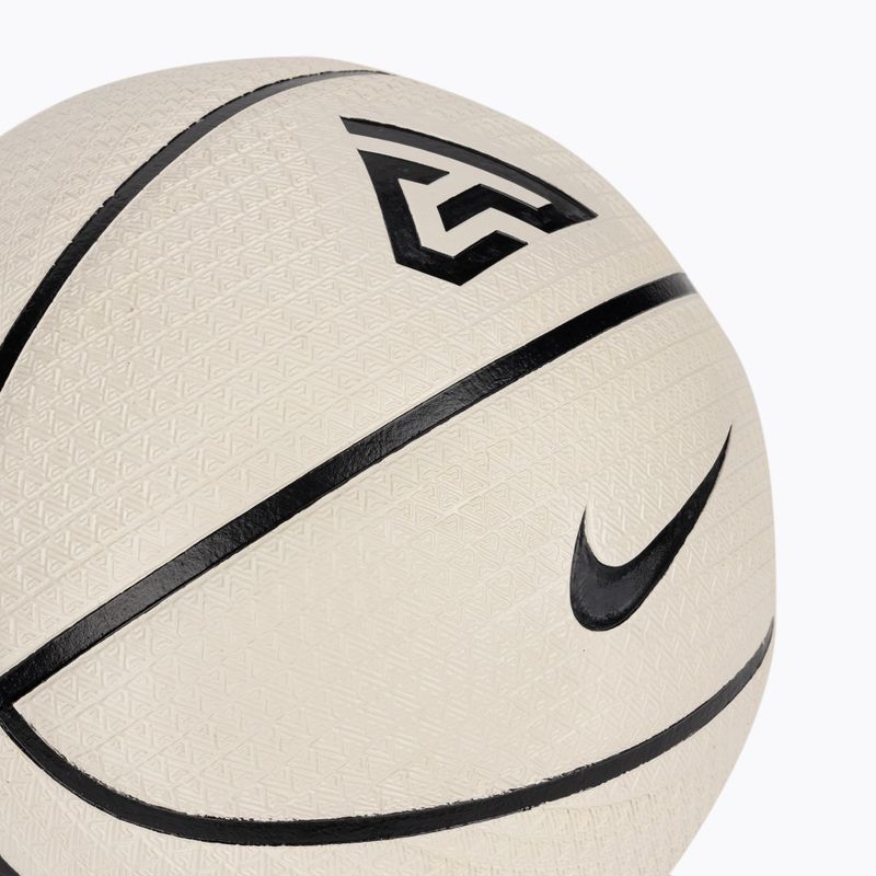 Basketball Nike Playground 8P 2.0 G Antetokounmpo pale ivory/black/black/black Größe 7
