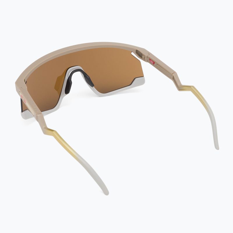 Oakley Bxtr Patrick Mahomes II matte Terrain tan/prizm Wolfram Sonnenbrille 2