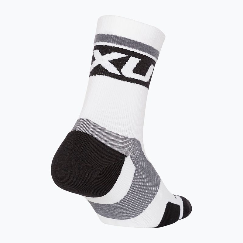 2XU Vectr Cushion Crew weiße und schwarze Sportsocken UA5053E 2