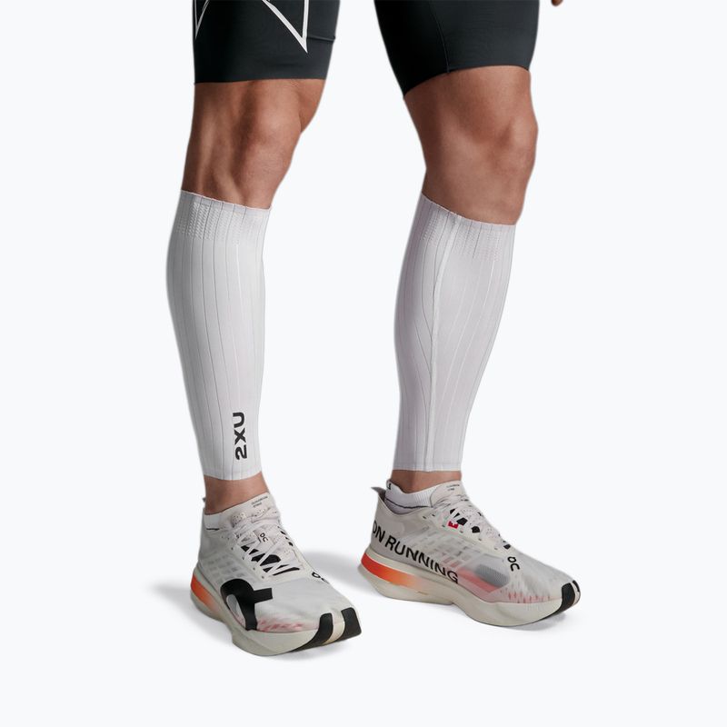 Aerodynamische Bänder 2XU Light Speed Aero Calf Guards white/black 2