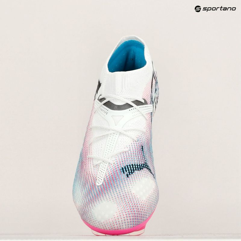 PUMA Future 7 Ultimate Low FG/AG weiß/schwarz/Giftrosa/helles Aqua/Silbernebel Fußballschuhe 16